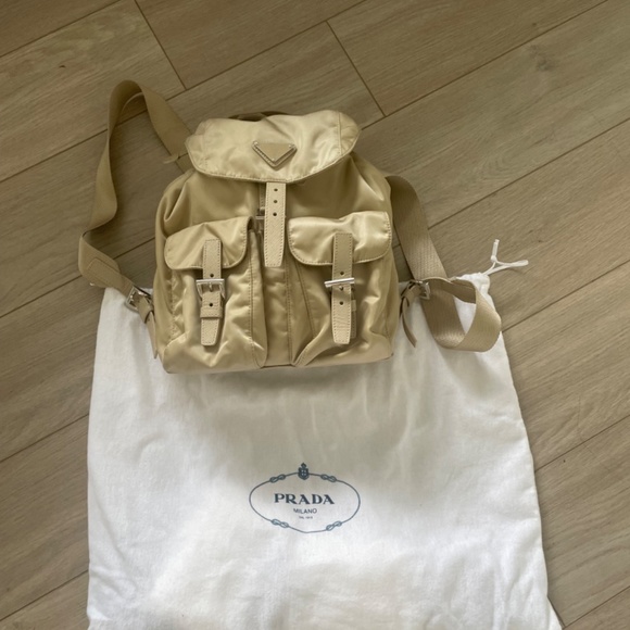 Prada back pack nylon - Picture 3 of 10